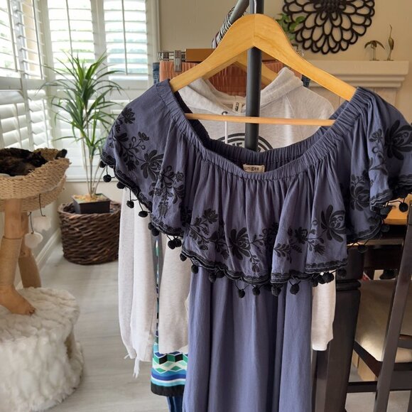 Umgee Dress Womens Size Medium Navy and Black Off the Shoulder Pom Poms Mini - Picture 14 of 14